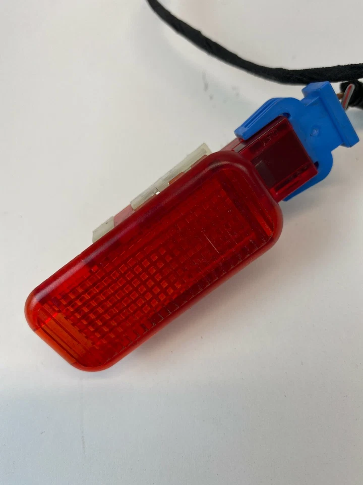 1999 2000 2001 Audi A4 A4 Quattro Rear Right Side Door Light Lamp W/ Harness OEM - Image 3 of 4