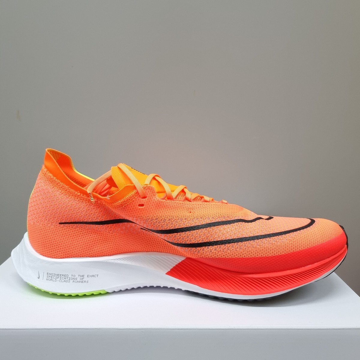 NIKE ZOOMX STREAKFLY 