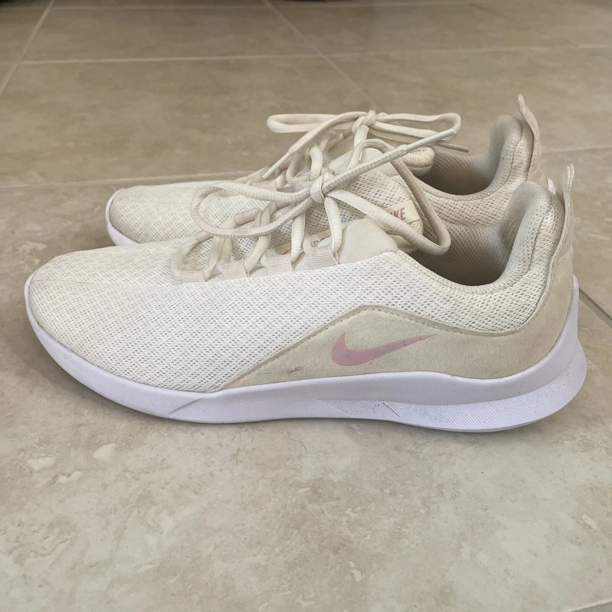 Nike Ivory Color Mesh Lace Up Sneaker Shoe VH2 AA2185 001 Size 9.5
