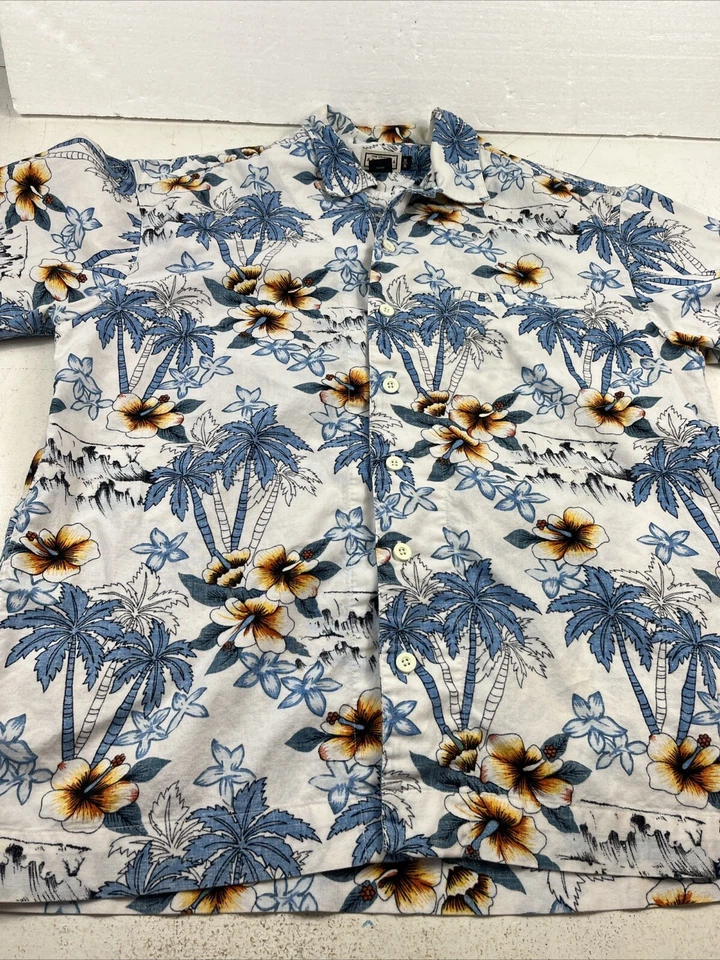Camisa Arizona Hawaiana Estampado Floral Abotonada Mediana Manga Corta Palmeras Foto 2 de 4