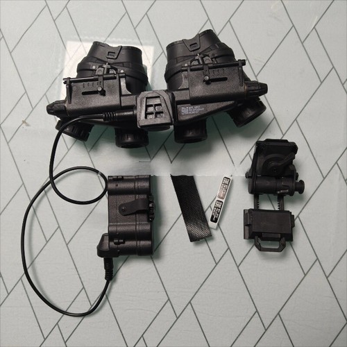 FMA Luminous Dummy GPNVG 18 Model NVG Night Vision / L4G24 Helmet NVG Mount - Picture 24 of 29