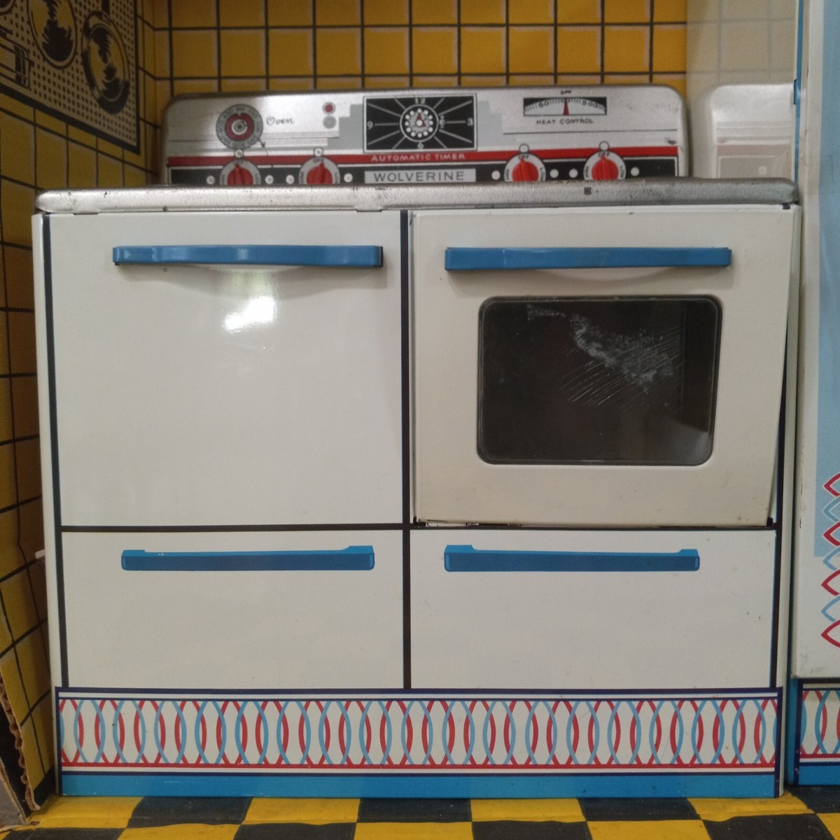 Vintage Wolverine Metal Kitchen Set Stove Refrigerator Toy # 575