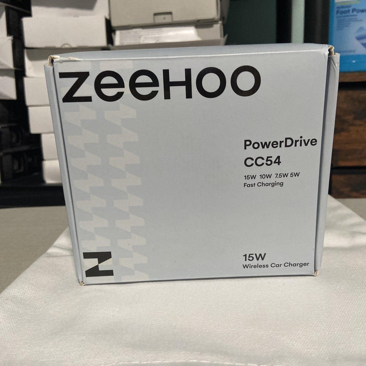 ZeeHoo Wireless Car Charger, 15w Fast Charging, Auto Clamping Car