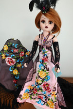 1998 Madame Alexander 22330 CISSY BARCELONA Doll 21" Limited Ed COA  Orig Box p