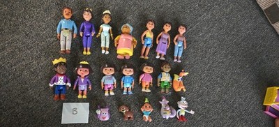 Dora The Explorer Dollhouse FAMILY Figs LOT 18 Dora MAMI Papi DIEGO (B)