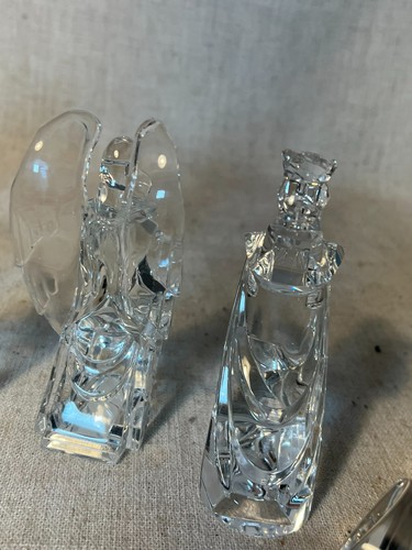 Carlton Cards ICY CRYSTAL HOLY FAMILY CHRISTMAS NATIVITY~Jesus~Acrylic Figurines - Picture 15 of 24
