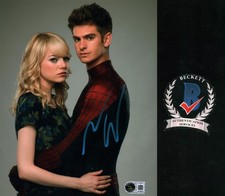 ANDREW GARFIELD SIGNED SPIDERMAN GWEN 8X10 PHOTO BECKETT BAS COA