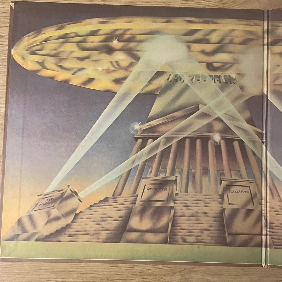 LED Zeppelin II Atlantic Japanese Album Lp Rare Vinyl Press+Lyrics Sheet P–8042A - Image 2 of 4