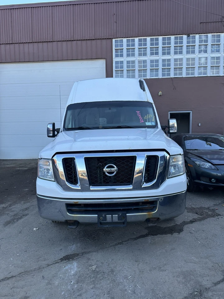 Used Front Upper Center Console fits: 2012 Nissan Nv 2500 roof Cargo Van high ro Foto 3 de 4
