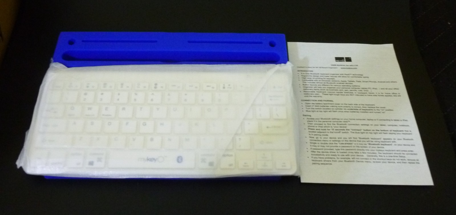 myKeyO Keep Neat Bluetooth Keyboard / Organizer Stand iPad i