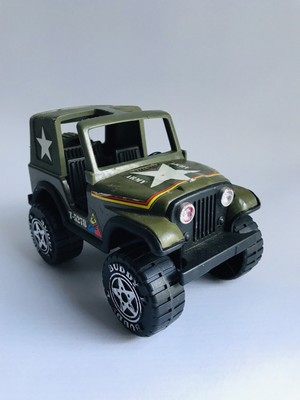 metal toy jeep