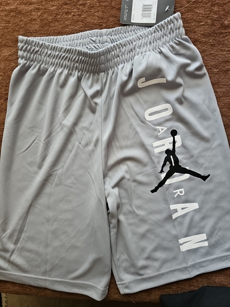 ★AMES-WORLDWIDE★BASKETBALL SHORT PANTS GREY★正規品/送料込 AMES-WORLDWIDE] BASKETBALL SHORT PANTS BLACK | もごつ