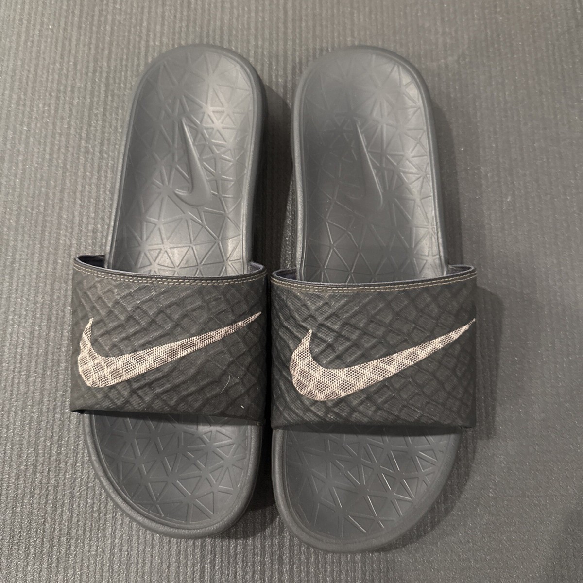 Nike Benassi Solarsoft Slides Sandals Black Anthracite 705474-091