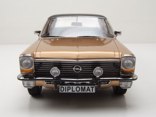 Opel Diplomat B 1972 beige metálico mate negro modelo coche 1:18 MCG - Imagen 6 de 9