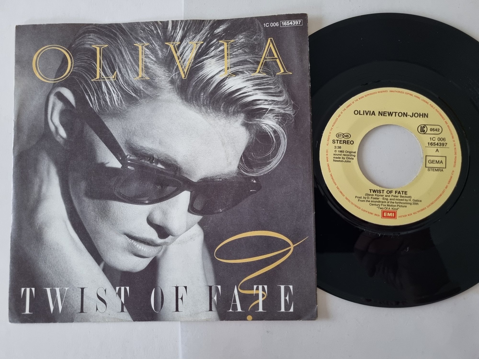 Olivia Newton-John - Twist of fate/ Jolene 7'' Vinyl Europe/ CV Dolly Parton