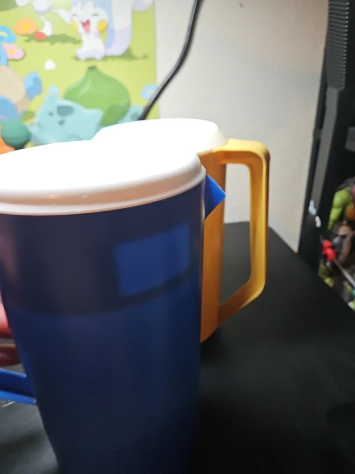 2 Vintage Rubbermaid Pitcher 2 1/4 Quart 1-Blue 2445 1-Yellow J-2445 White Lids - Image 2 of 4