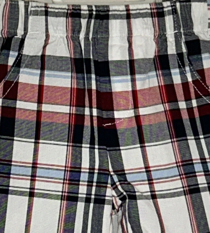 Pantalones Cortos Nautica Bebé Niño 0-3M Cintura Elástica Rojo/Blanco/Negro Bolsillo Trasero a Cuadros Usados en Excelente Condición Foto 3 de 4