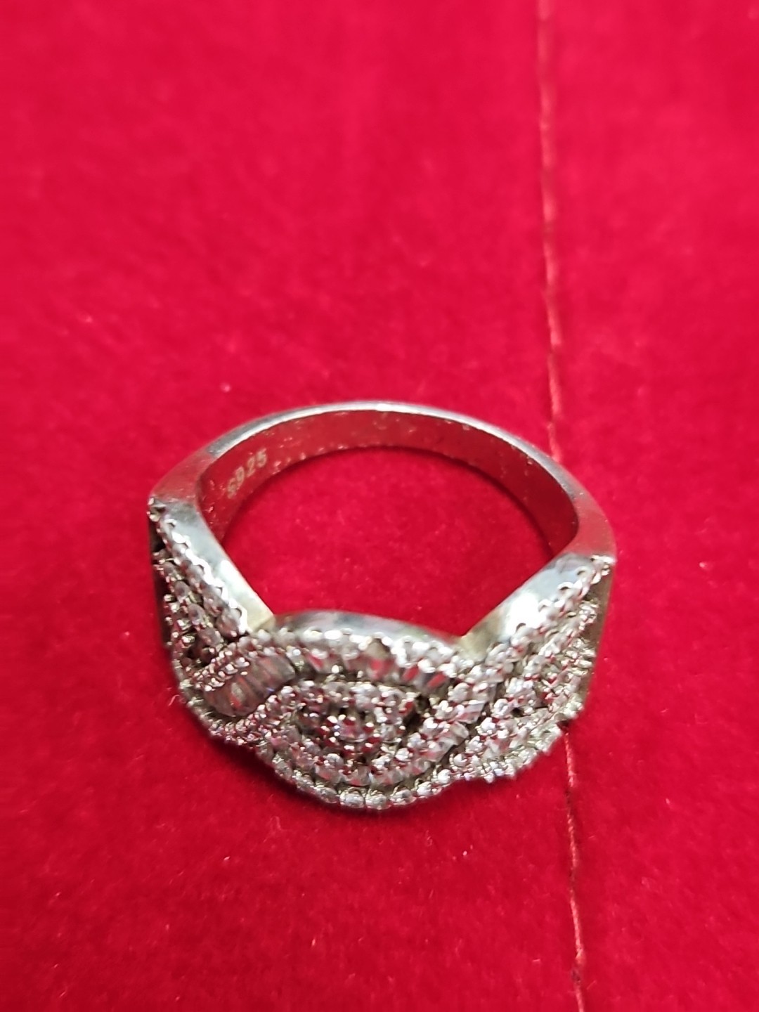 statement cocktail ring featuring a criss-cross s… - image 1