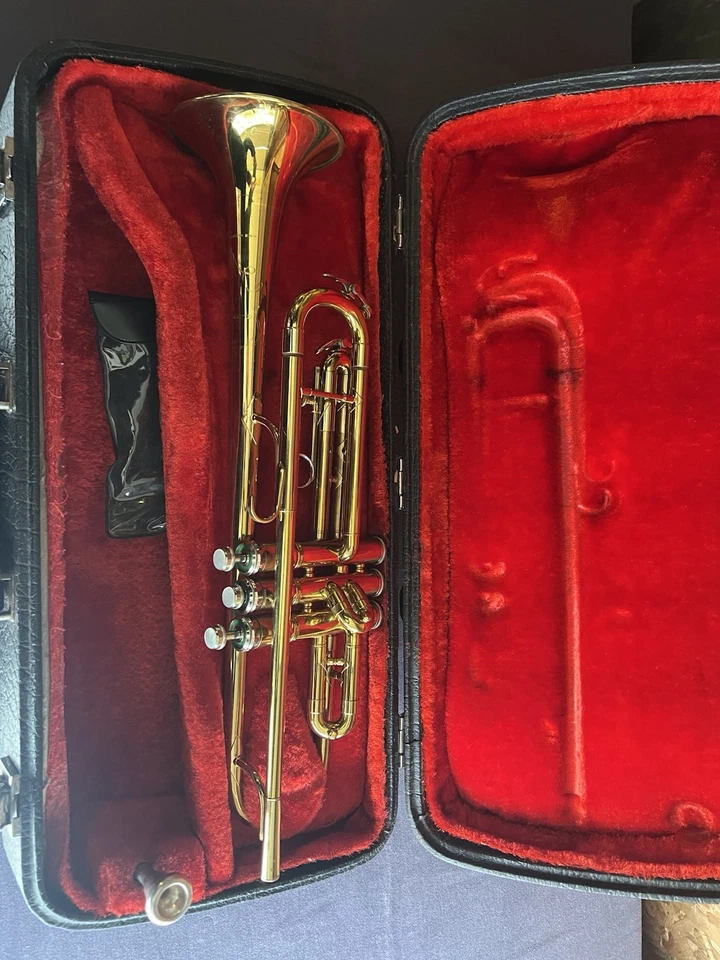 1947 年克利夫兰国王 600 平喇叭乐器 — 第 2/4 张图片