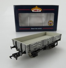 OO Gauge Bachmann 37-925 3 Plank Wagon Buxton Lime I.C.I No 48 (NEM Couplings)