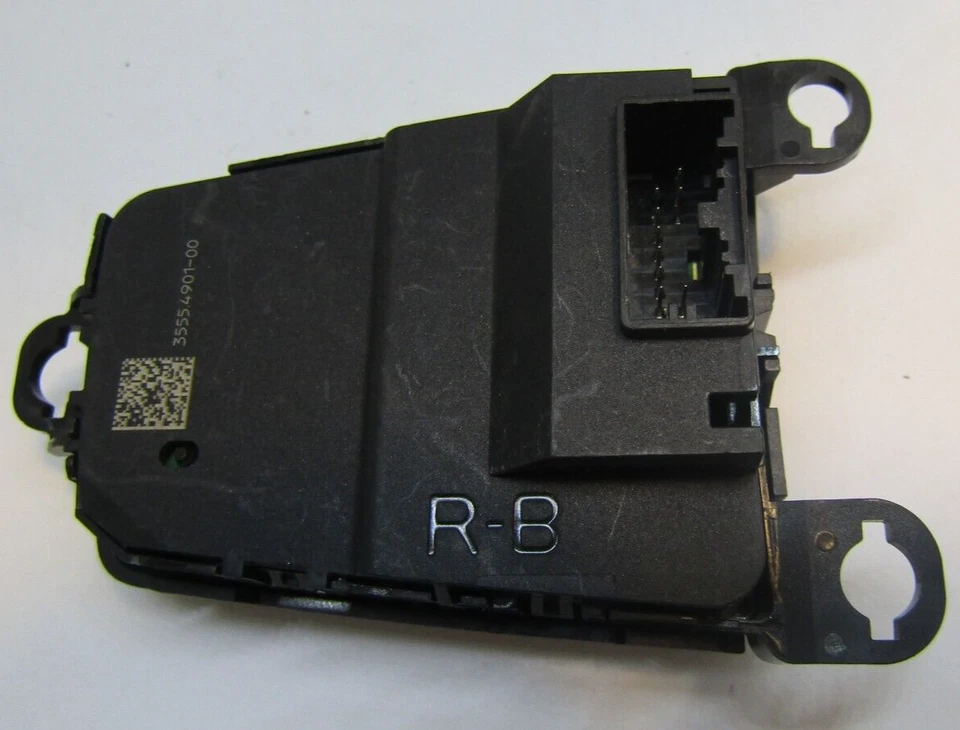 13540156 GM VOLANTE AUDIO CONTROL INTERRUPTOR 20 22 DENALI SIN SUPER CRUCERO  Foto 4 de 4