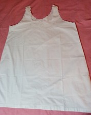 Ancienne chemise de jour brodée