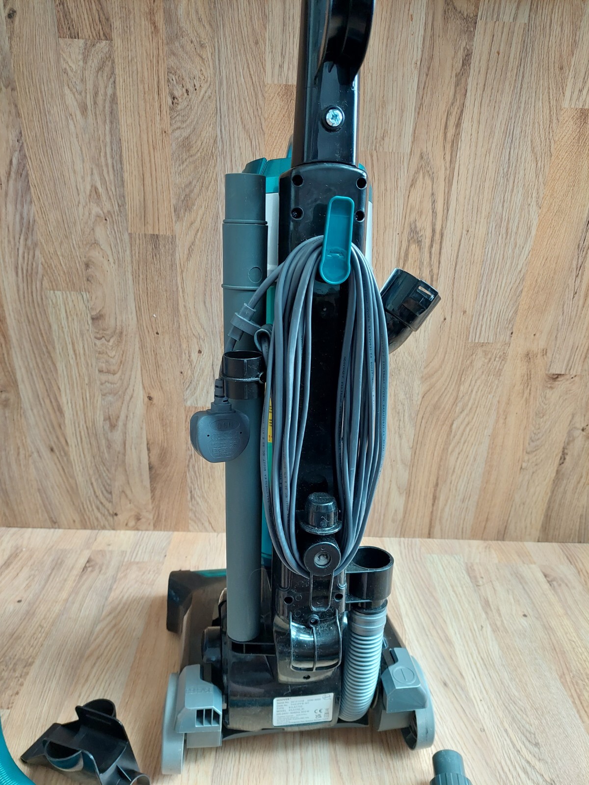 Hoover 91LA170281 Breeze Evo Corded Bagless Upright Vacuum (478) eBay