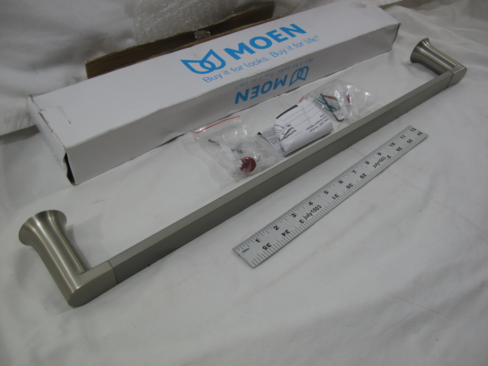 (1) NEW Moen Genta 24" Towel Bar BRUSHED NICKEL BH3824BN eBay