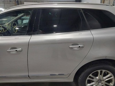 (LOCAL PICKUP ONLY) Driver Left Rear Side Door XC60 Fits 09-13 VOLVO 60 SERIES 2