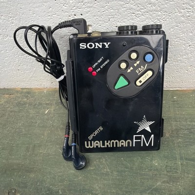 Sony WM-F5 Walkman FM Sports Vintage Cassette Player W/ MRD-E255 Earbuds Works