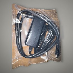 Nintendo Famicom Family Computer HVC-001 Console 2 Controllers Cables Powers On