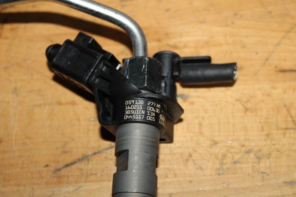 2010-2012 AUDI Q7 (4L) 3.0L TDI DIESEL ENGINE FUEL INJECTOR SET 6 Foto 4 de 4