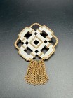 Vintage Gold Tone / White Enamel AVON CONTEMPERA Pin Brooch Chain Tassel — photo 6