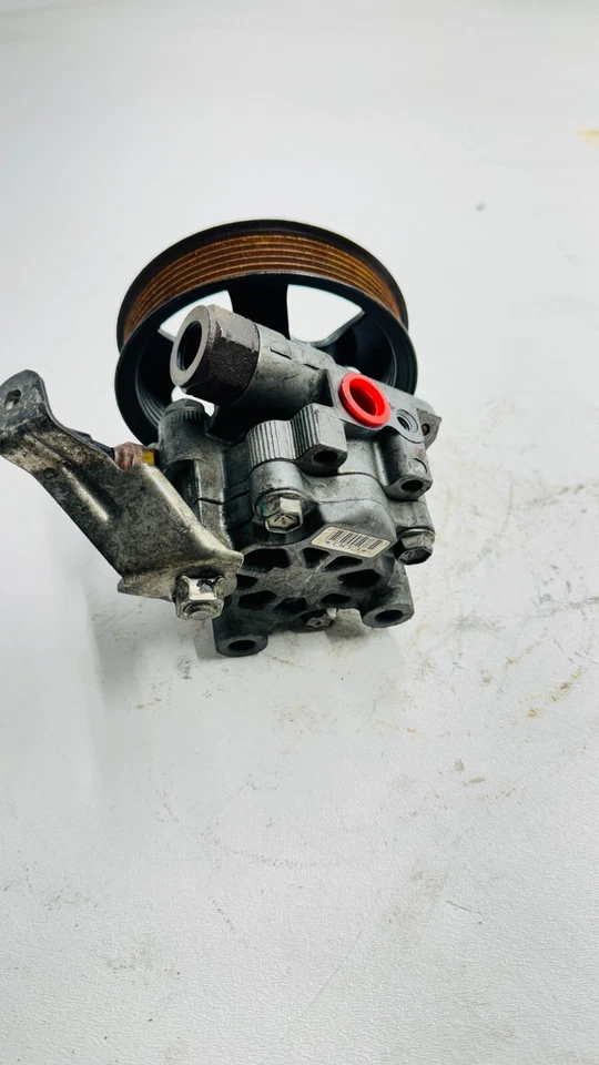 Toyota Scion TC 2008 conjunto de bomba de dirección asistida OEM Foto 4 de 4