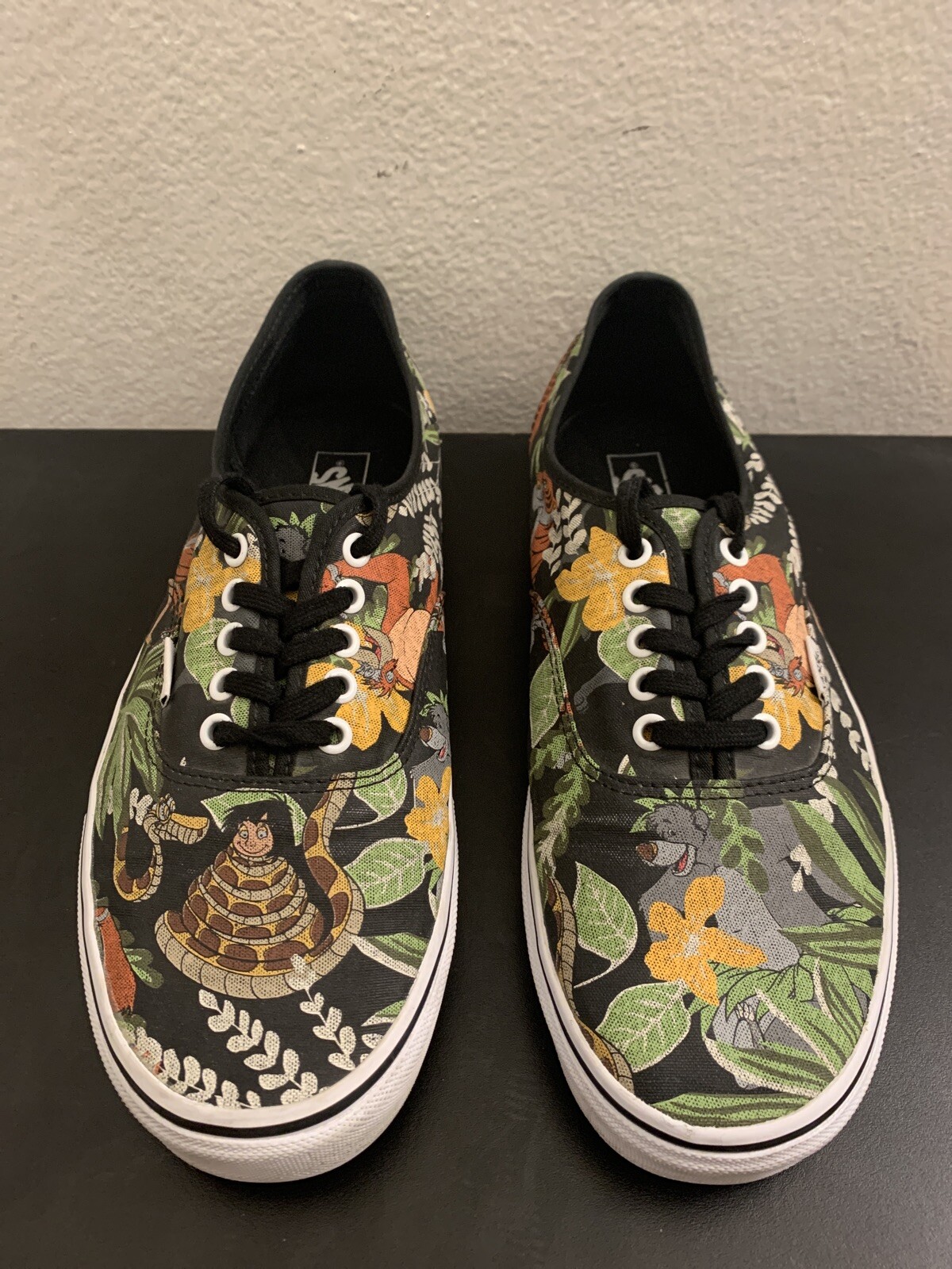 vans u authentic disney