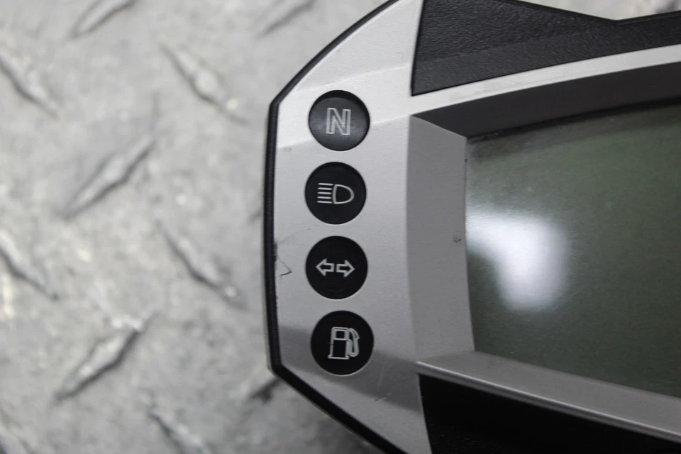 Triumph Daytona 675 2007 velocímetro/tacómetro Foto 3 de 4