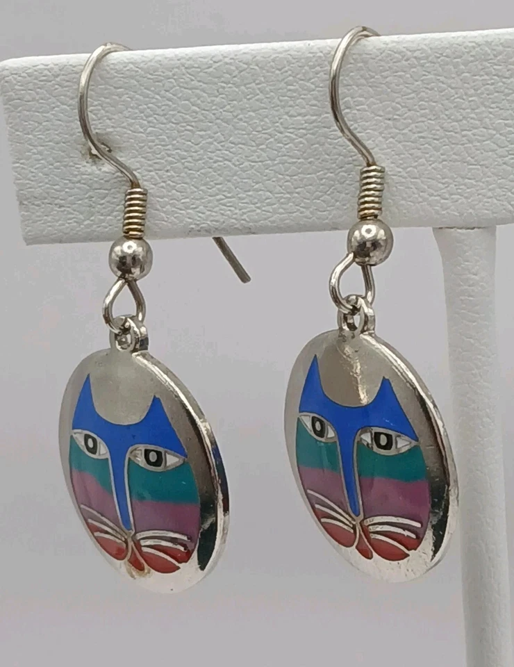PENDIENTES COLGANTES VINTAGE LAUREL BURCH "MOON CAT" AZUL SOBRE TONO PLATA Foto 4 de 4