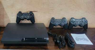 PS3 Slim Console CECH-3001A  Lot - 3 Controllers - All Cables Works Perfectly