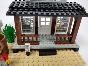 LEGO Western 6755 Sheriff's Lock-Up Complete Cowboys Bandits