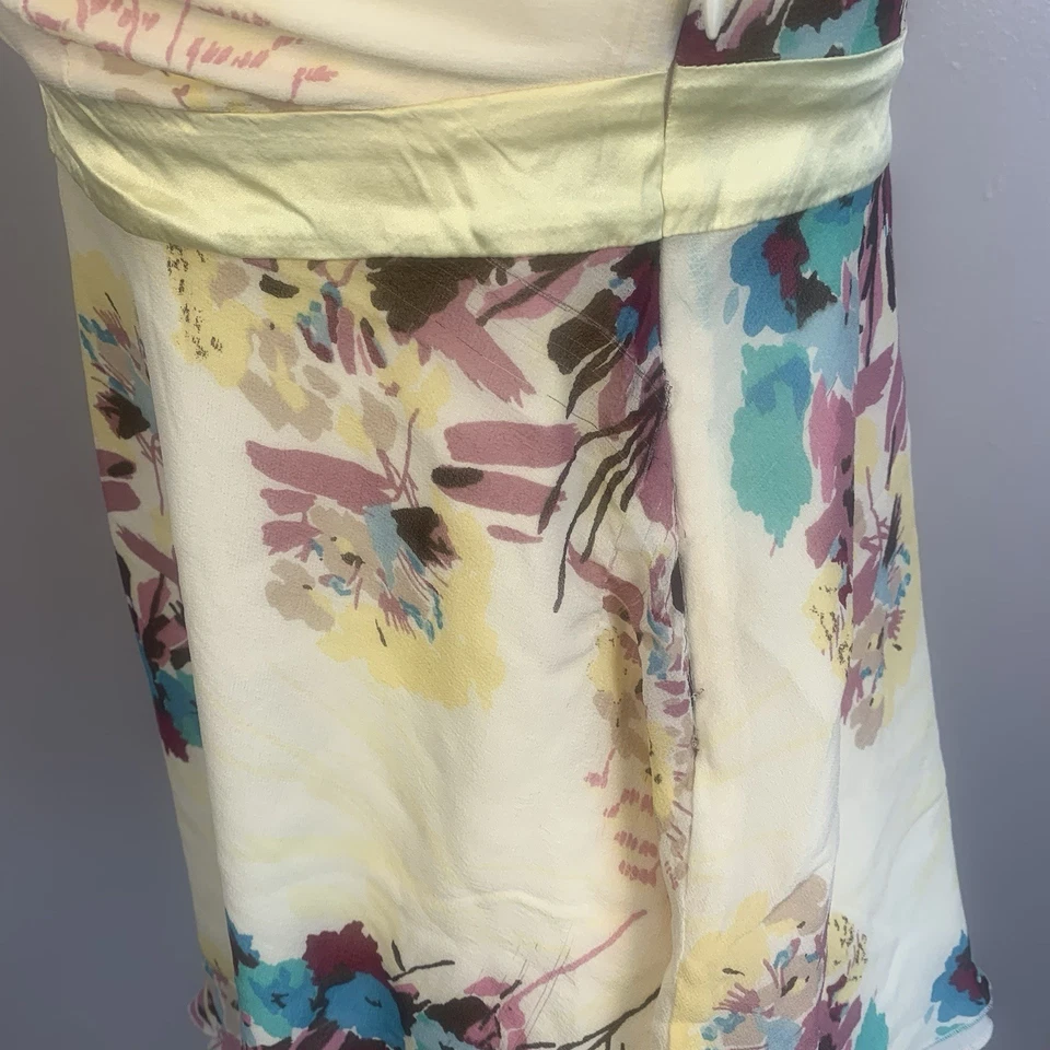 复古 Y2K GAP 100% 真丝丝带前流娃娃迷彩上衣,尺寸 2 多 — 第 4/4 张图片