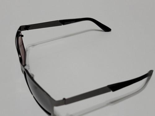 Foster Grant NS0318 Vince FWG Sunglasses and Carrying Case - Picture 5 of 12