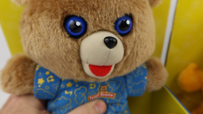 Teddy Ruxpin Hug 'N Sing Lullaby Bear & Grubby Octopede Musical