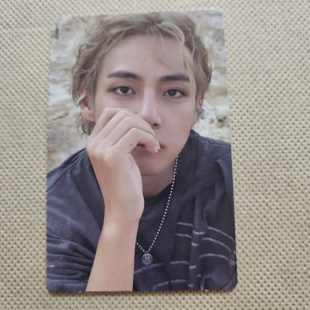 新品未開封】BTS LAYOVER 3種 18点 トレカ15枚付き 変更点あり Vグッズ