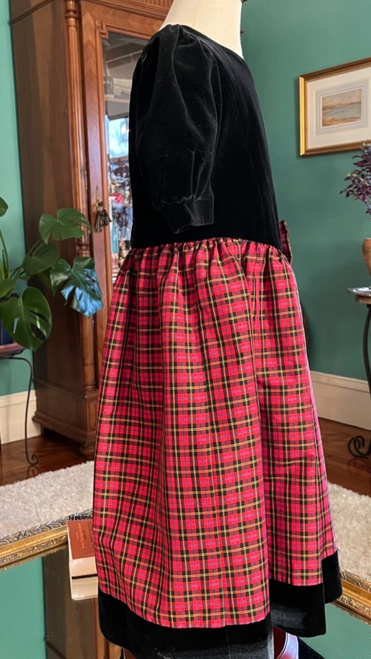Gorgeous Vtg Laura Ashley Holiday Dress - Black Velvet & Plaid Organza Sz 4Y - Image 3 of 4