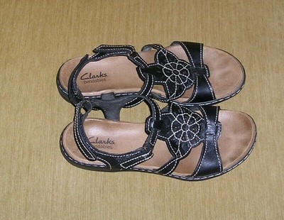 clarks bendables sandals black