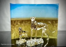 swarovski Scs cheetah Mehira Wild Life crystal display Read Description