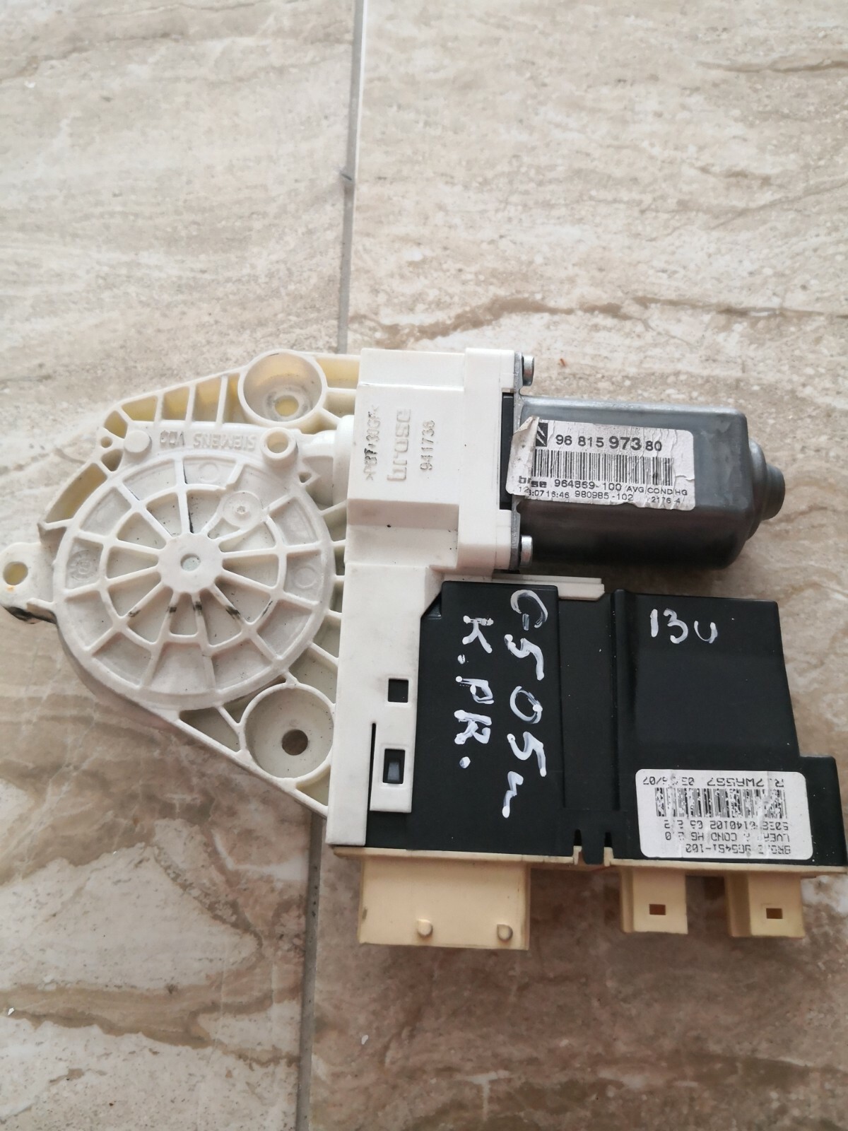 Citroen C5 2005/Left Front/Window regulator motor/9681597380  