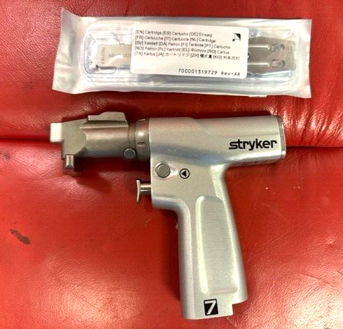 Stryker 7209-009-000 System 7 Precision Oscillating Saw,, W/Falcon Blades. - Picture 1 of 4