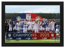 LEEDS SQUAD PHOTO CHAMPIONS TEAM TROPHY PHOTO LEEDS UNITED UTD 2024 2025 B