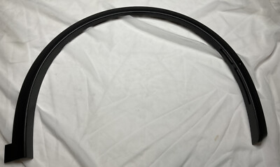 Tesla Model X Front Right Hand Fender Garnish Assembly 1035289-00